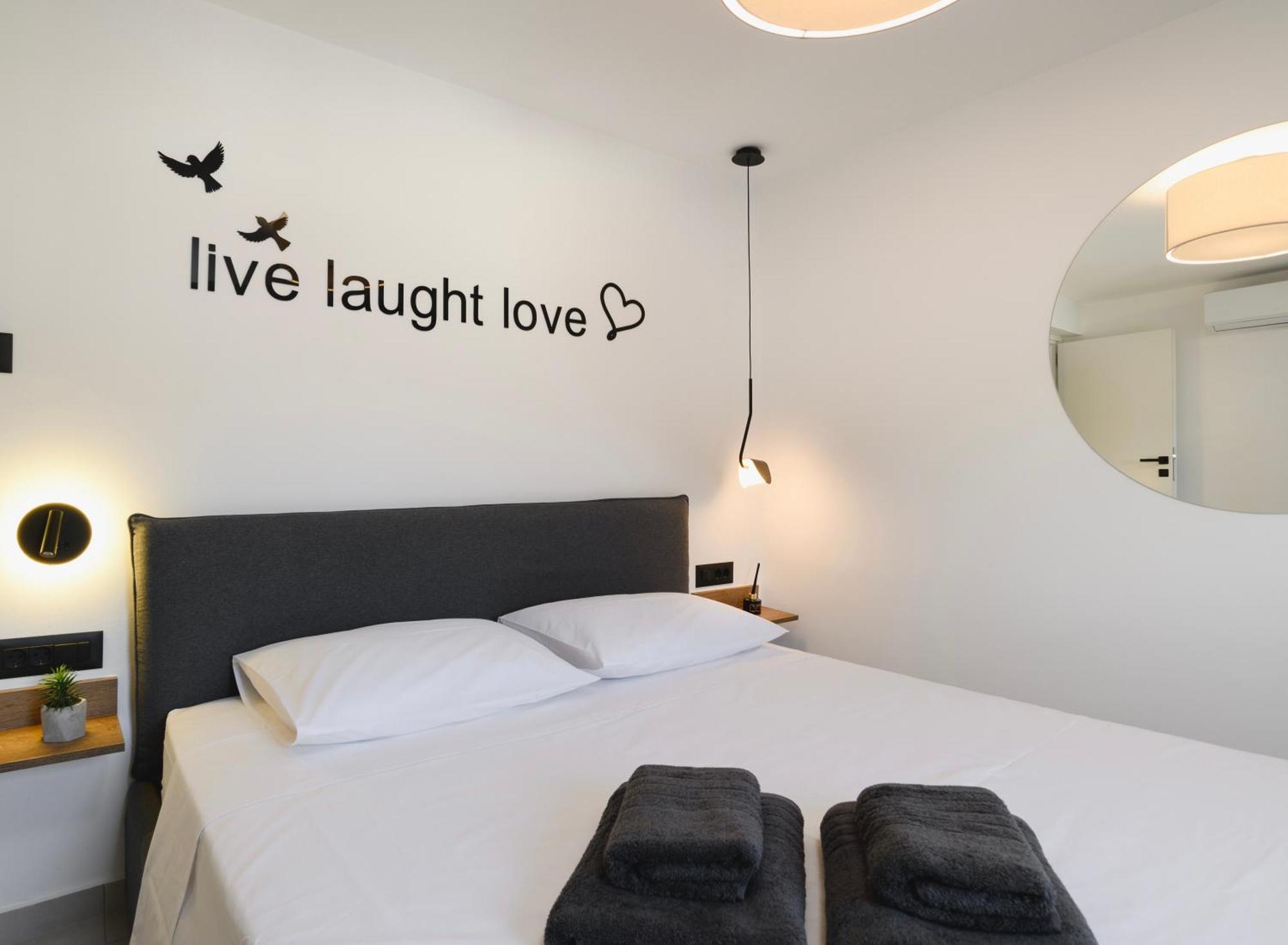 Castelo View Luxury Apt Rhodes City 外观 照片